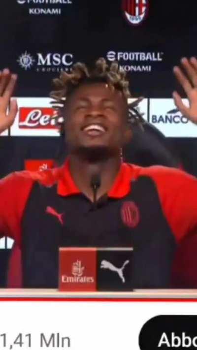 Chukwueze after finishing the press conference 😭