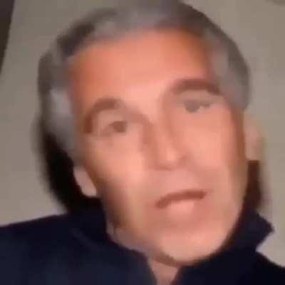 🤏😬🖐 Kinda Freaking me out