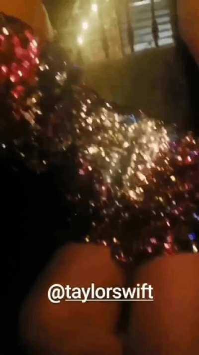 TaylorSwiftsLegs - Video #7707