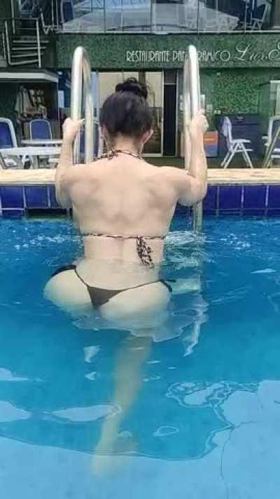 Brunette Girl 🍑by sexyfactory