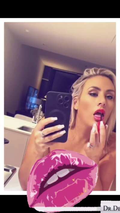 Custom vids/pics/sexting