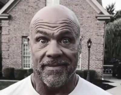 faygo looking at his manager after he tells him carti dropping next month