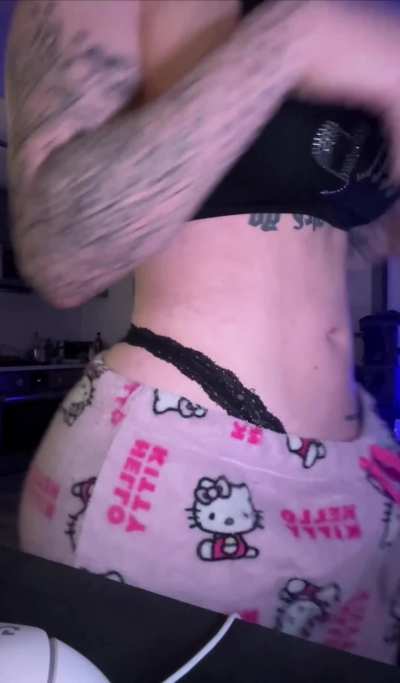 Sending first 25 yay my dickpics in dms (believe me)