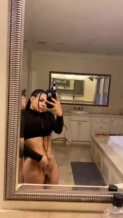 Mirror, mirror on the wall 😏