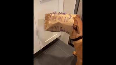 Can't get busted if I can't see him