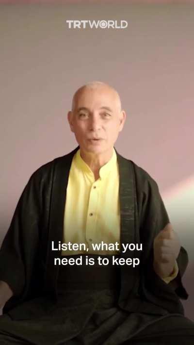 An Israeli meditation instructor👇🤨