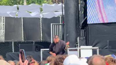 Deaf Interpreters = Respect ✊