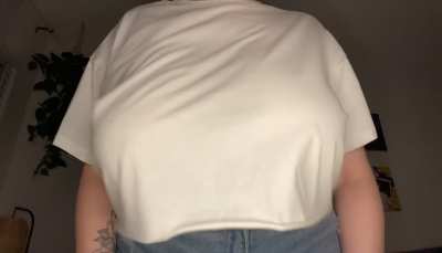 I hope you like juicy tits 🍒 $4 onlyfans sale! Link in comments