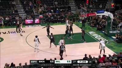 [Highlight] Ben Simmons defense against Giannis