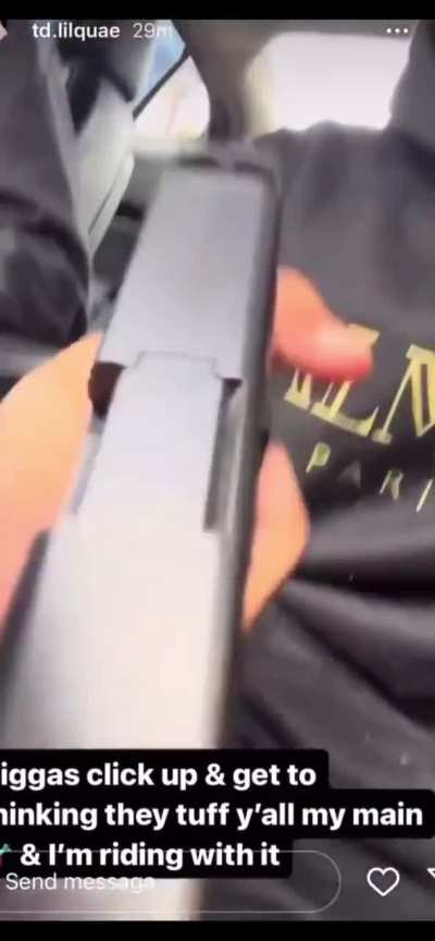 Ts funny asab nigga in da back was scared to show his pipe 😭😭