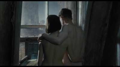 Suzanna Hamilton & John Hurt - 1984 (UK1984) (2/2) - Orwell's dystopian future