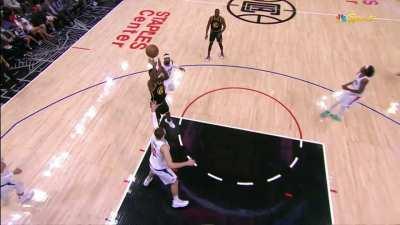 [Highlight] Andrew Wiggins floats up in the air for the offensive rebound