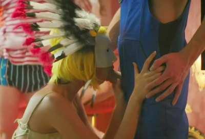 Pauline Casteleyn in 'Wij' (We)