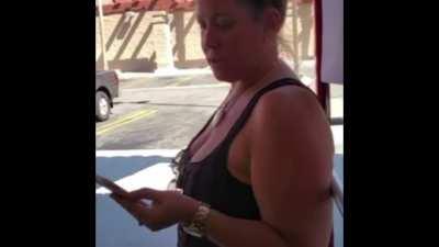 Mega Karen refuses to wear a mask, calls 911, gets shut down by the operator