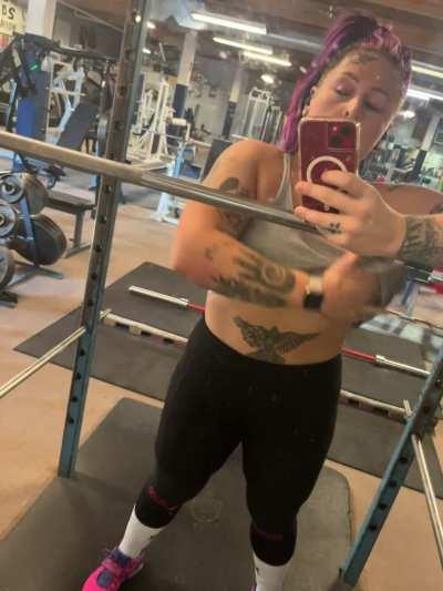 Gotta let them breathe between sets [f]