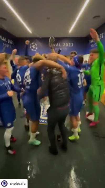 Champions of Europe did anyone notice when Thomas tuchel took of his shoes lol on the video