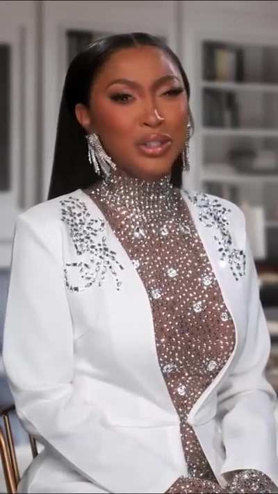 Y’all believe Jasmine ain’t sleeping with the Frost?