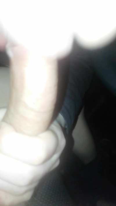 Nothing better than a huge cock whilst cruising 😫