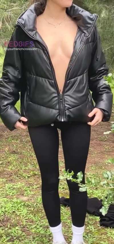 Tbh, I pick my outfits based on how easy I can flash in them