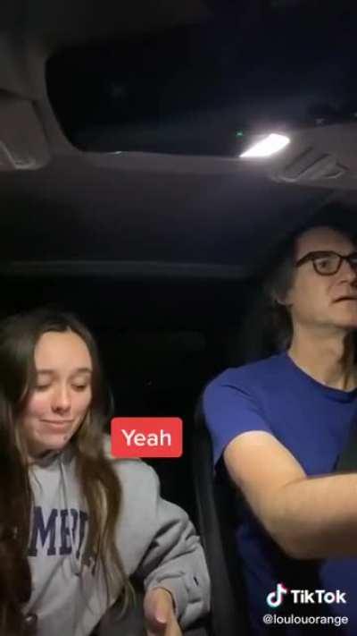 Дала отцу послушать свою песню. •это ты? •ага •херово