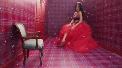 Victoria’s Secret holiday 2021 with Taylor hill