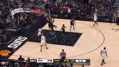 [Highlight] Oladipo at the buzzer again!