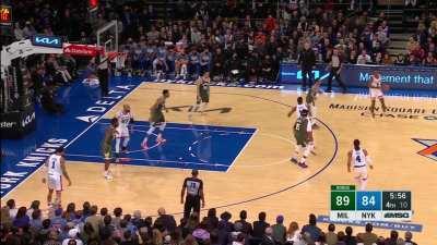 [Highlight] Toppin skies over Giannis for the tip in!