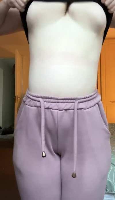 What I’m hiding under my sports bra😜