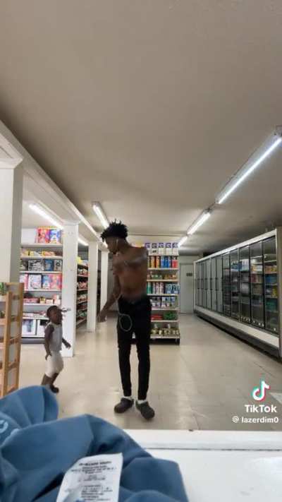 Pa me dat zot lemme see wat it tahmat