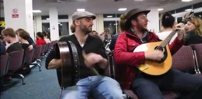 After a 2 hour delay at Newcastle Airport, Award winning Irish musician Daiorí Farrell and friends perform “The Galway Girl” for the other waiting passengers.