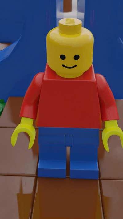 Lego Man Zoom [A]