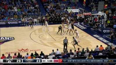 [Highlight] Kevin Durant continues his insane scoring onslaught, having only missed two shots in 42 minutes of play