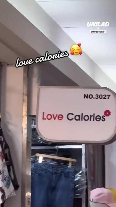 Thai plus size clothing stores be like