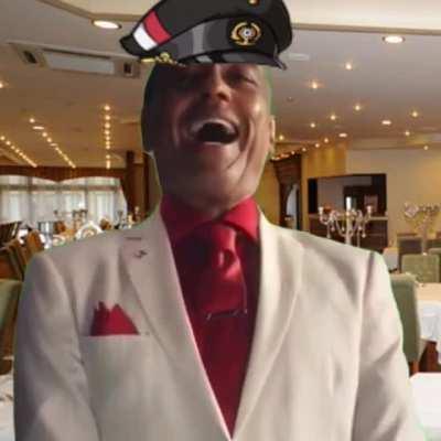 2 great ol' buddies trying to mingle in neutrality (Hood, Bismarck)