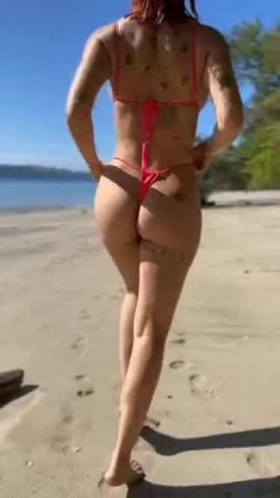 Wecolme to sexparadise. Would you like a Boobs view room or Booty view room!?