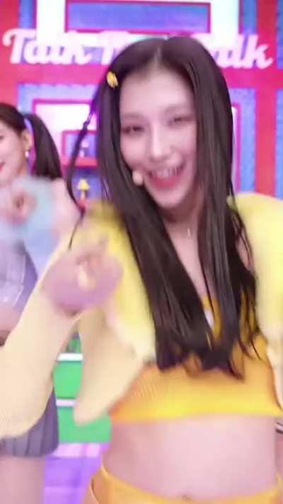 I love yellow 💛😳