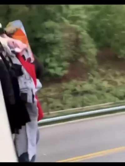 Thief tries to escape after the theft