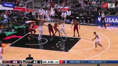 [Highlight] Dejounte Murray gets two offensive rebounds & the and-one over Allen and Markkanen