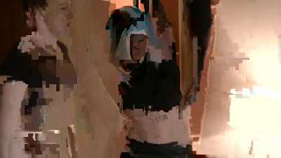 Wagner vid- heroine not in a good position to be wearing a crop top