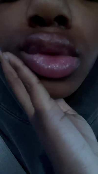 Selling, dm if interested 😘