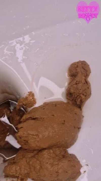 Dirty anal with my fat log by sucking it in and out, yummm {F}