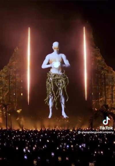 The visuals at this rave!