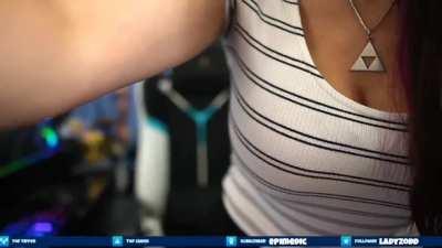 xenomorph pants and camera adjust