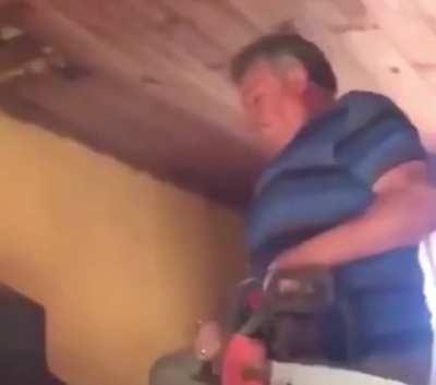 WCGW using a chainsaw improperly!
