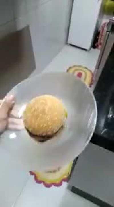 E aqui vemos a inteligência de meu amigo, luba não pode rir