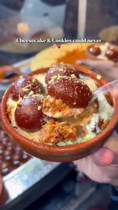 Who cheesecake & Cookies? When you have this 😍