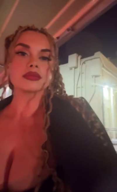 Joy while heading to Gala event | IG story 2-2-2025