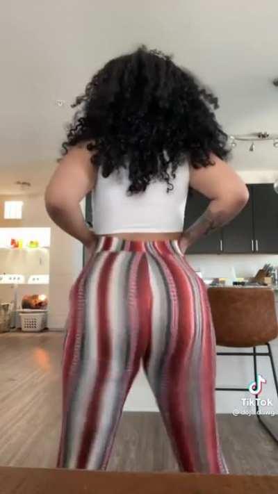 Soft & Jiggly No.282 (Look Who’s Back PT.2 ) 😍🍑