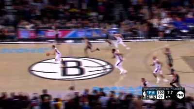 [Highlight] De'Anthony Melton steals the inbounds pass from Royce O'Neale to put the SIXERS up 5