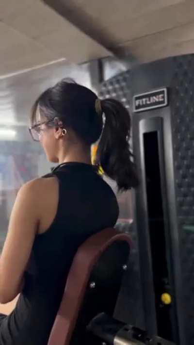 Muskan kariya gym hot